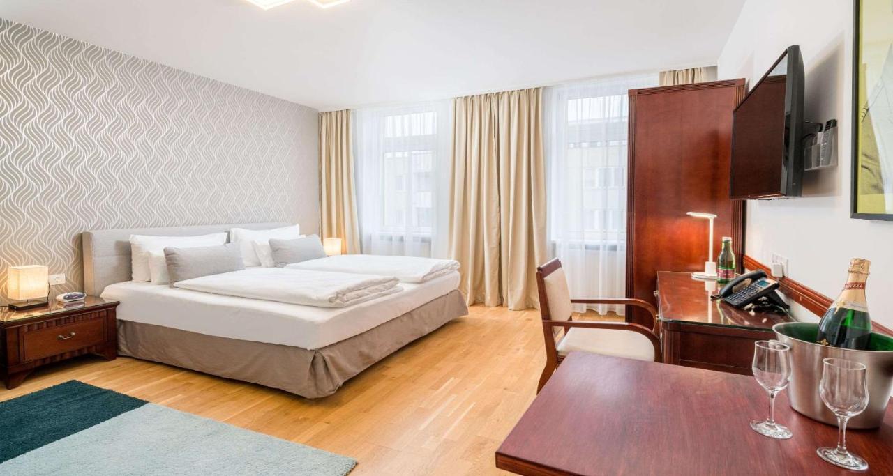 Best Western Plus Celebrity Suites Vienna Exterior photo