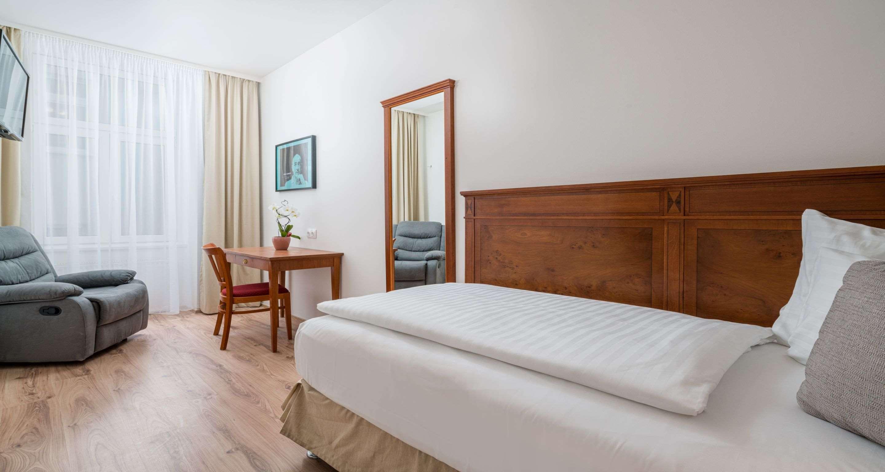 Best Western Plus Celebrity Suites Vienna Exterior photo