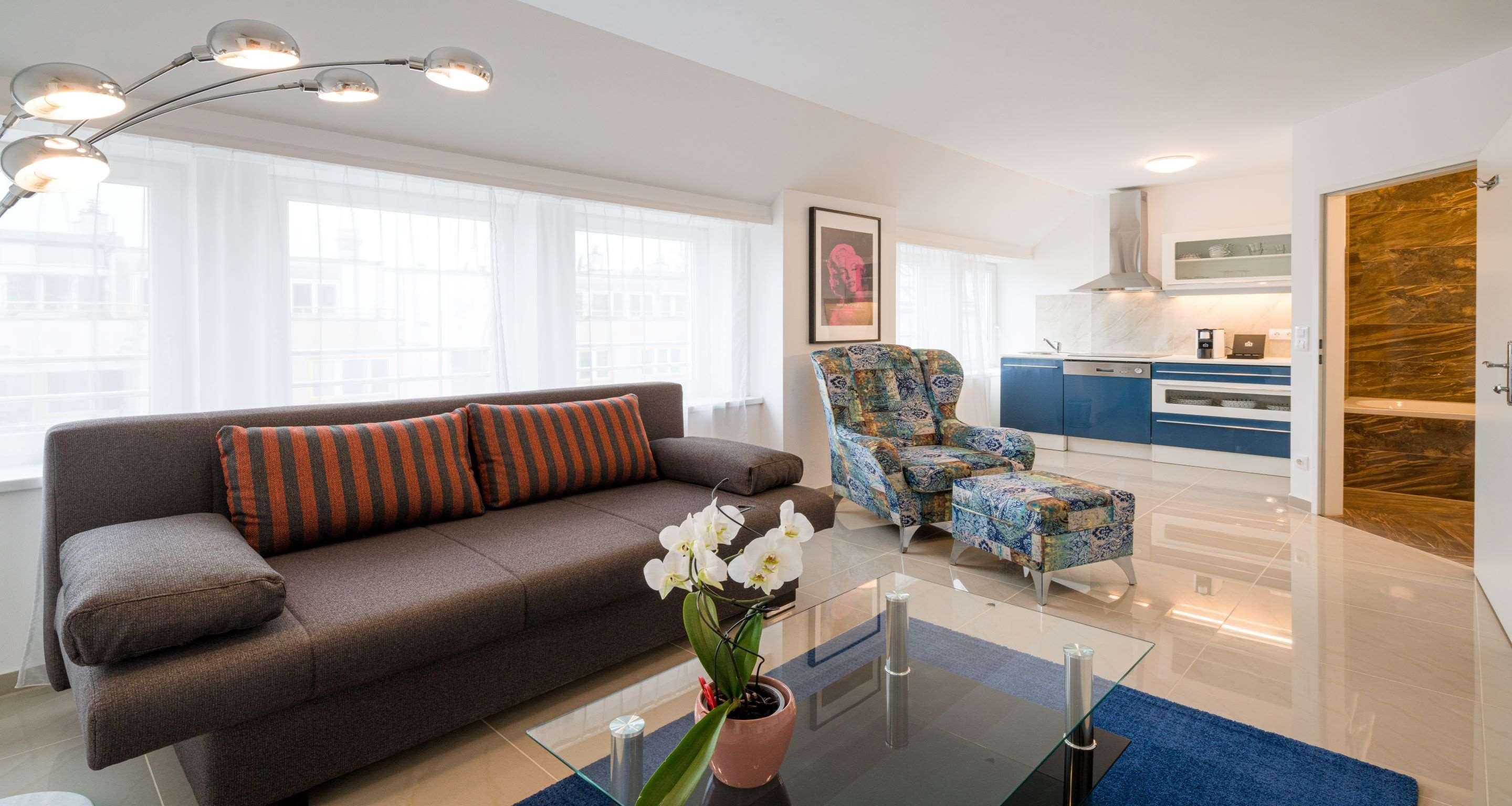 Best Western Plus Celebrity Suites Vienna Exterior photo