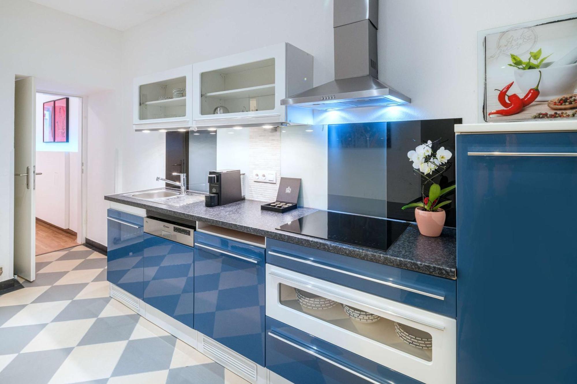 Best Western Plus Celebrity Suites Vienna Exterior photo